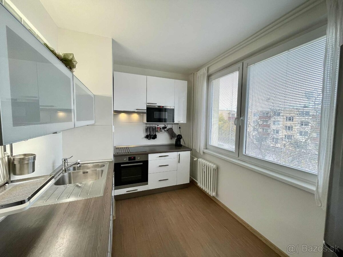 na predaj 2+1 byt s balkónom na Korezskovej ulici v Skalici - 2