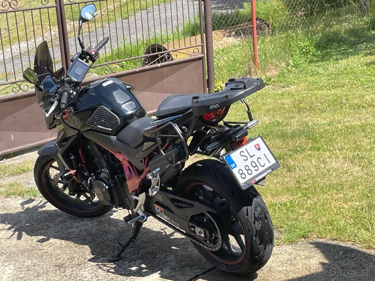 Honda CB 750 Hornet - 2
