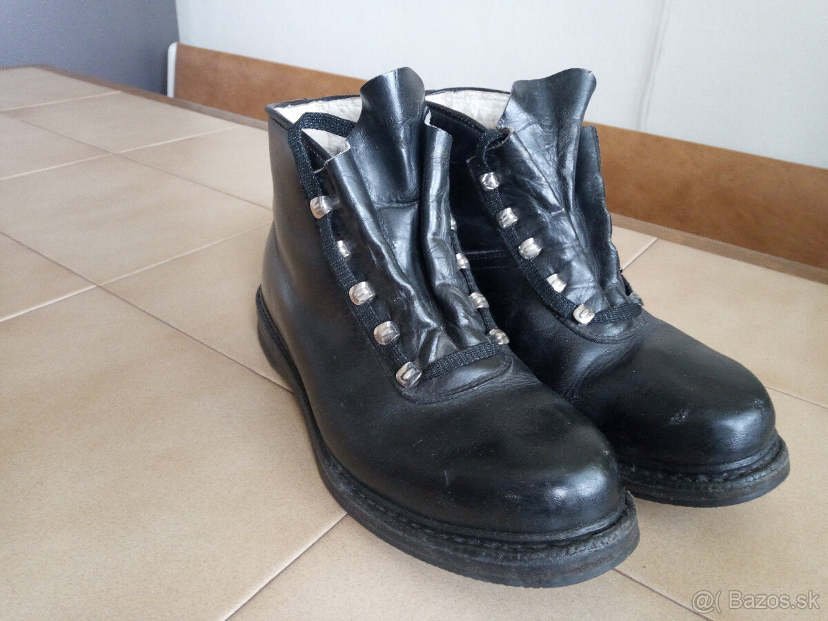 Panska zimna kozena outdoorova obuv KITZBUHEL. - 2