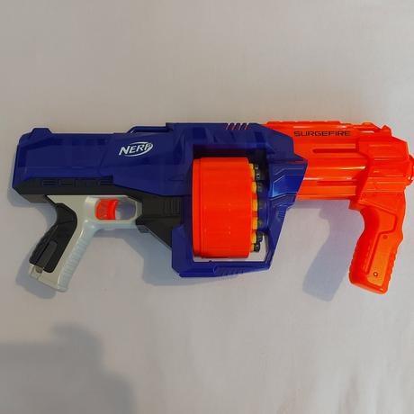 Nerf surgefire zbran - 2