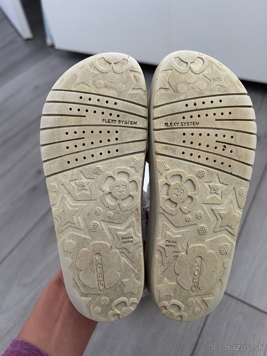 Kožené sandále Geox - veľkosť 29 - 2