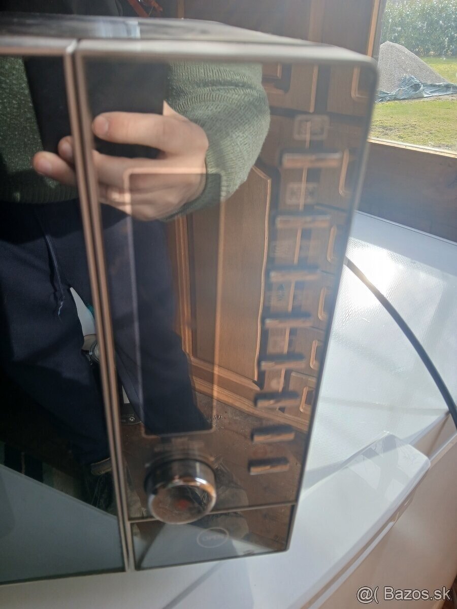 Mikrovlnka na predaj zachovala - 2