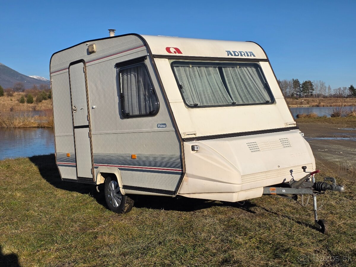 Obytný príves Adria Prima 330 - Predstan, kurenie - 2