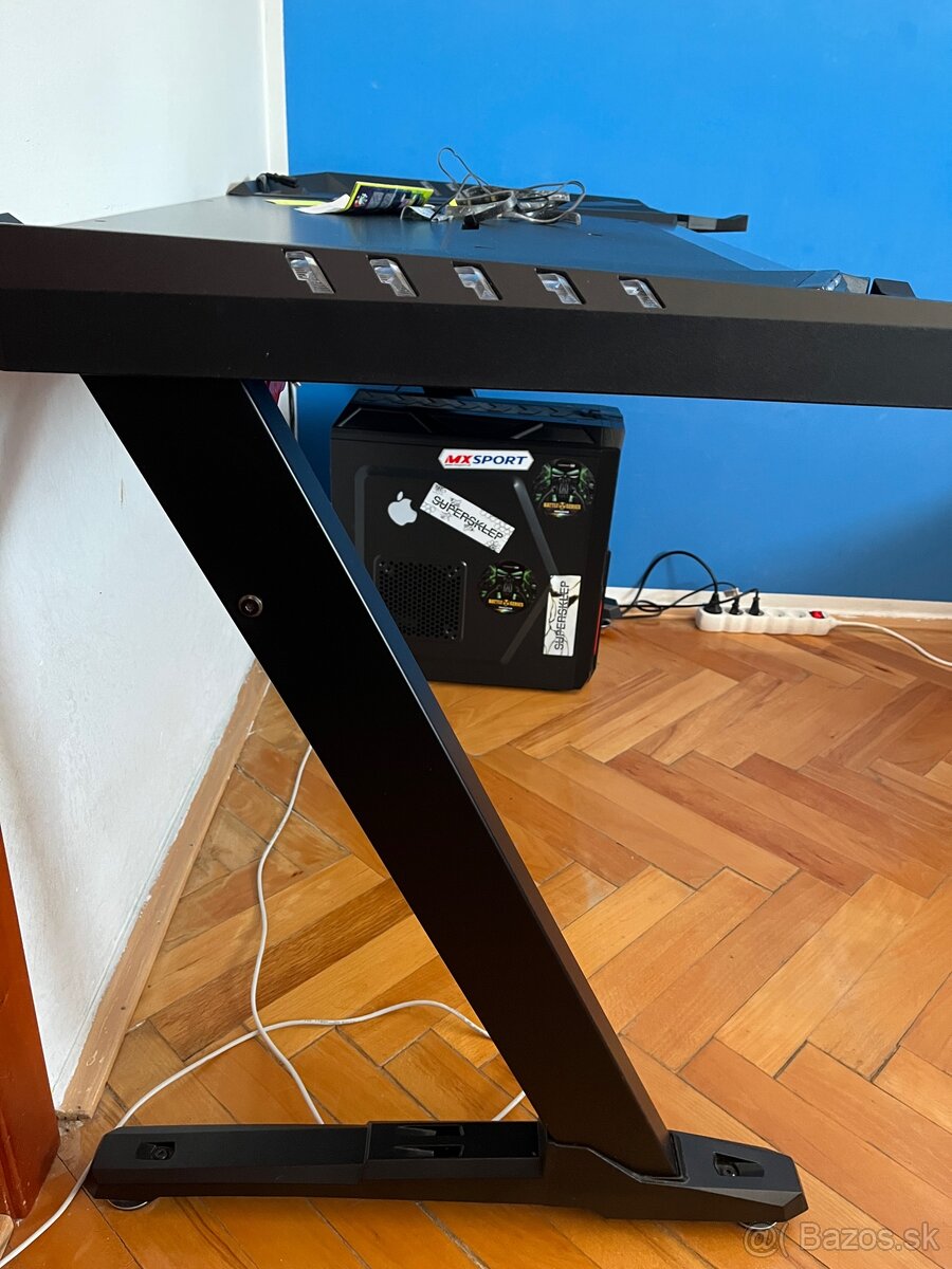 Ultradesk herný stôl - 2