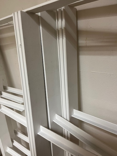 regále stojky zadné steny masív - 2