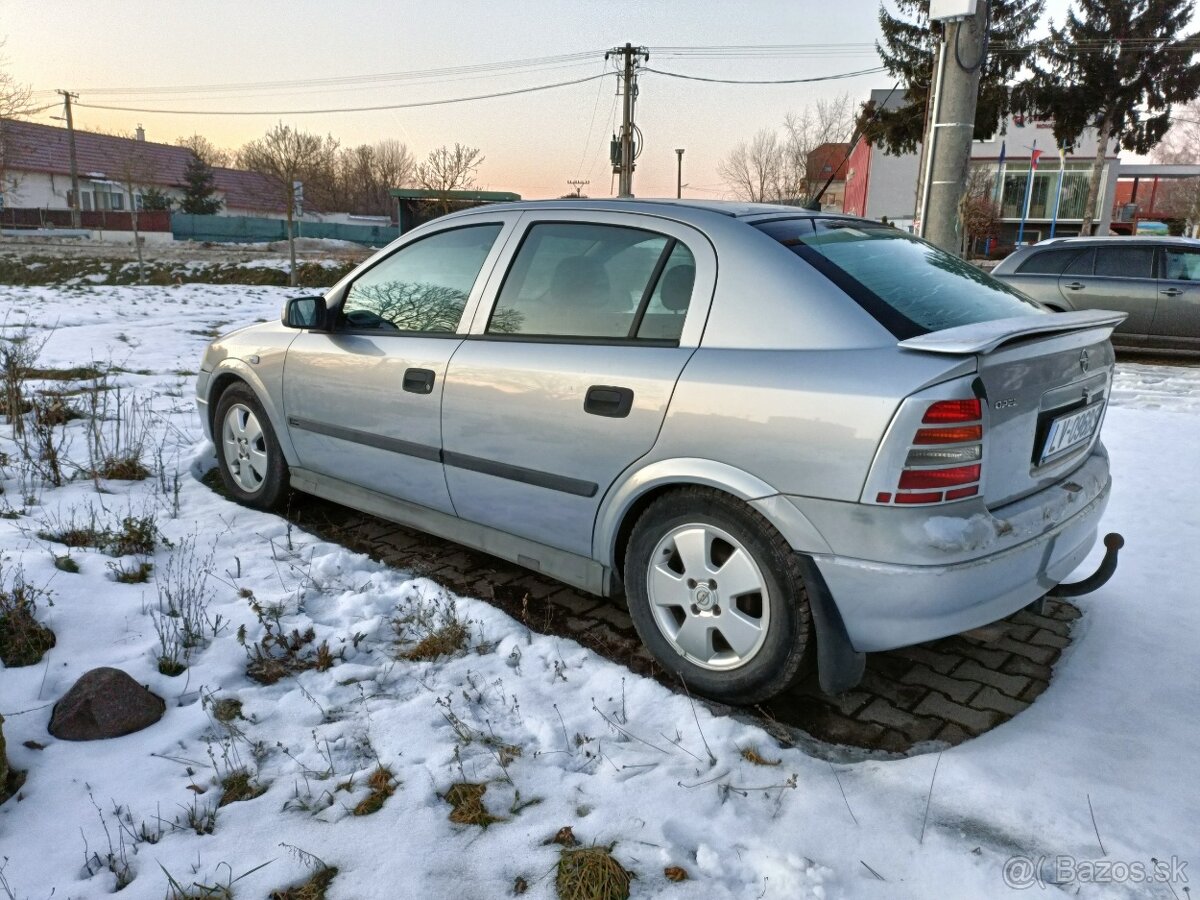 Opel astra - 2