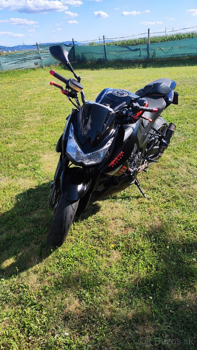 Kawasaki Z1000 - 2