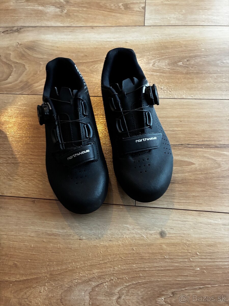 Cestne tretry northwave - 2