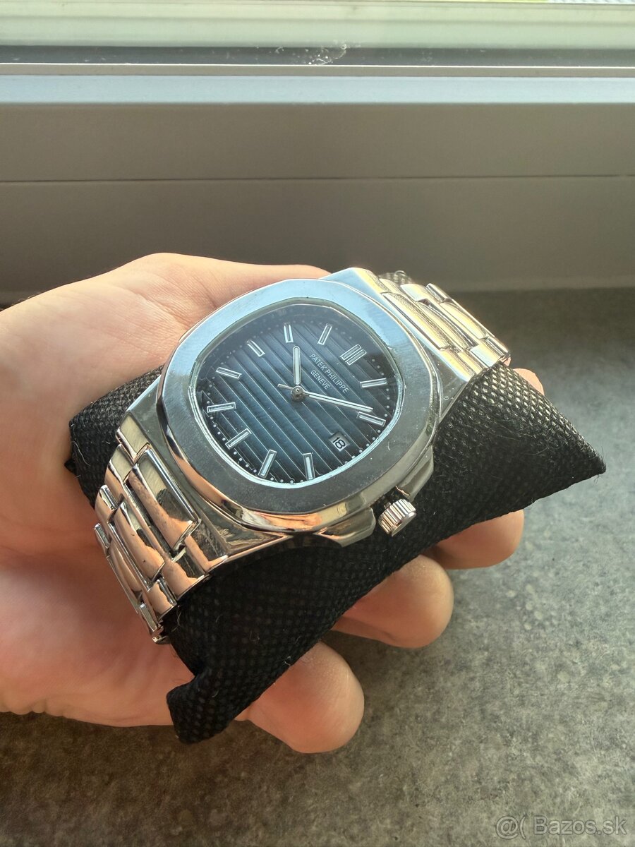 Patek Philippe Nautilus - 2