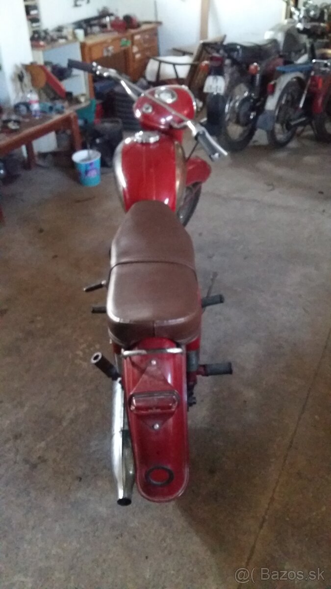 ČZ 250 - 2