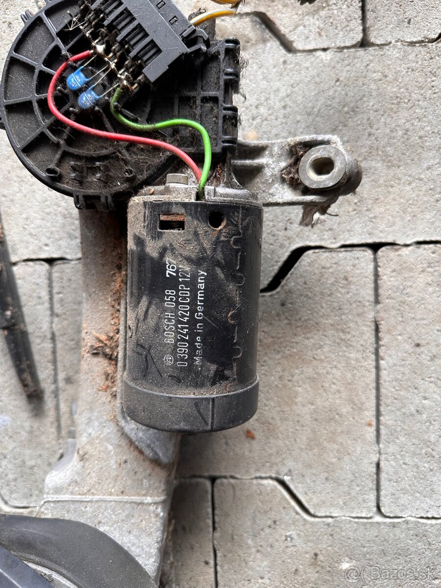 Motor stieračov MB CLKw208 - 2