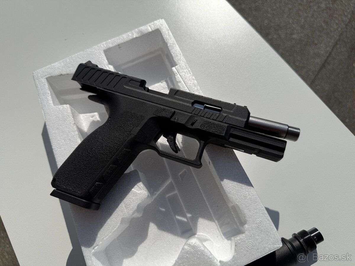 KJ WORKS KP-13F (GBB) + nasvetlovací tlmič - 2