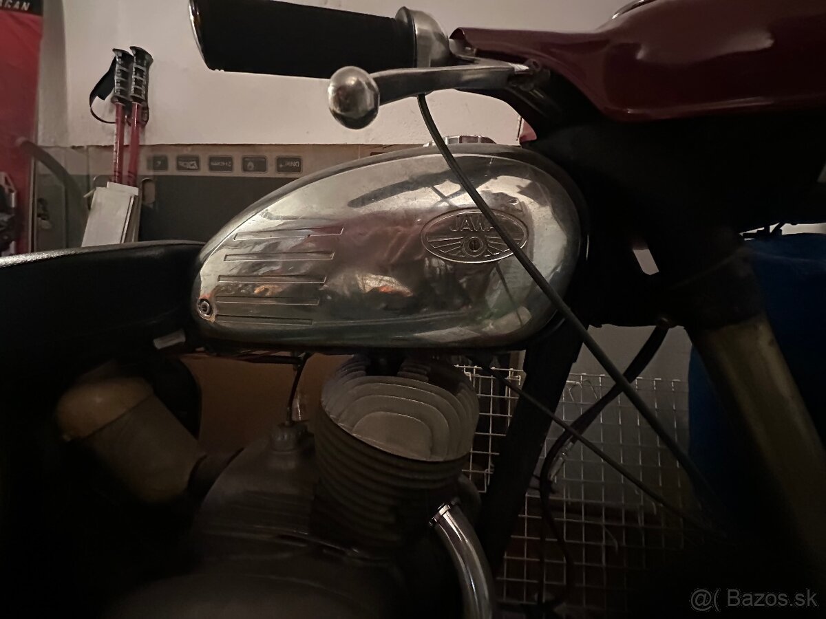 Jawa 250/559 - 2
