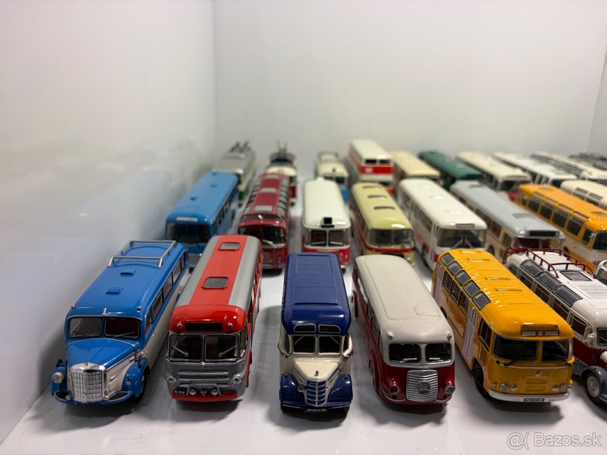 61x modely autobusov 1:72 POŠKODENÉ - 2