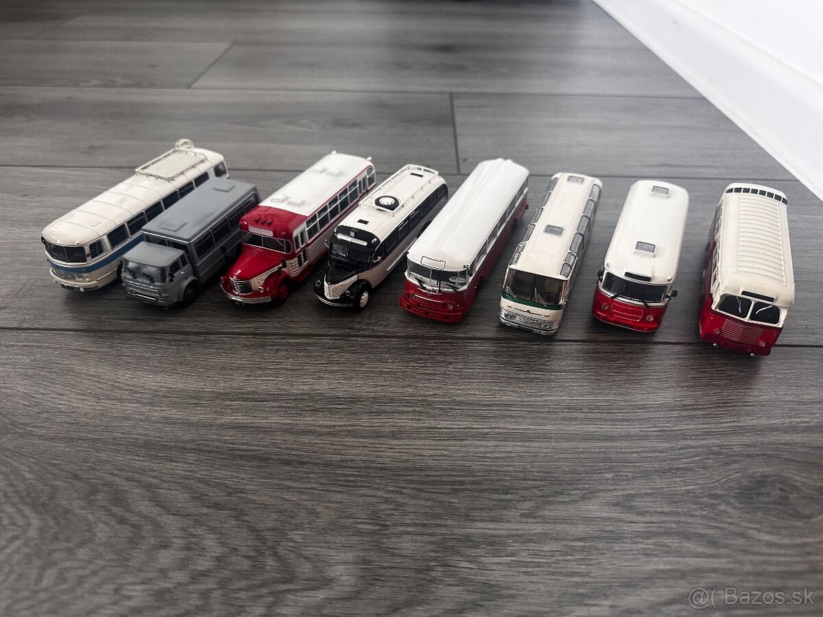 Autobusy deagostin 1:72 - 2