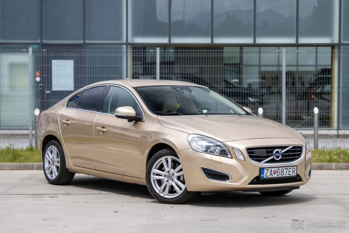 Volvo S60 2.0T Summum Powershift - 2