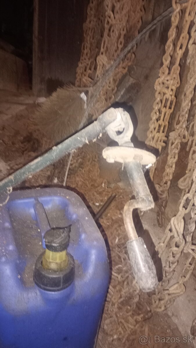 predám na Zetor 7045 ramená+vrchný a spodný záves - 2