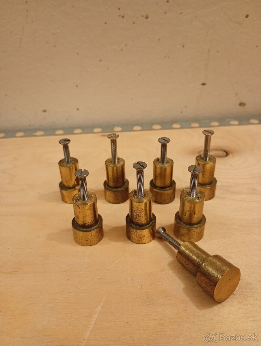 Úchytky, šuplík, vešiak , nábytok , retro - 2