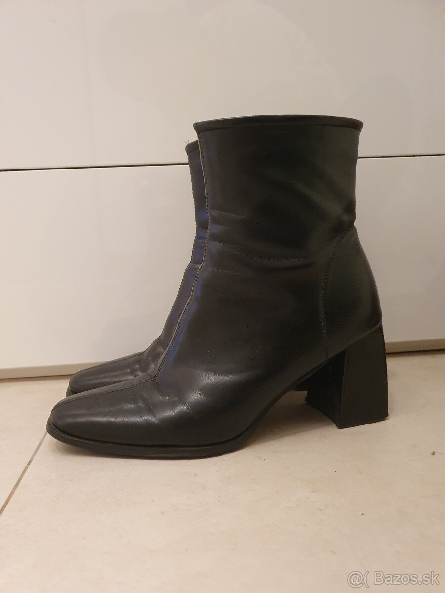 Dámske členkové čižmy - 2