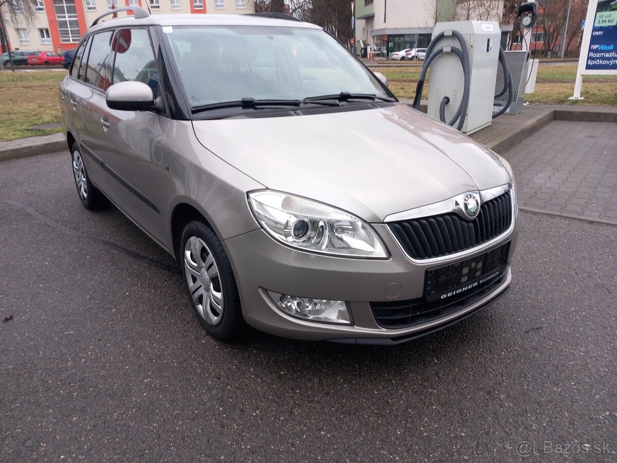 Škoda Fabia II Kombi 1.2 HTP ,51kW. Klima - 2
