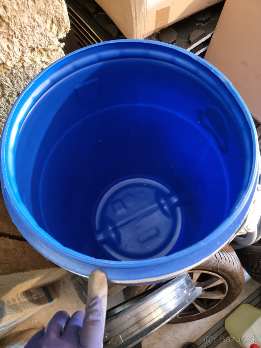 Plastový Sud 200L - 2