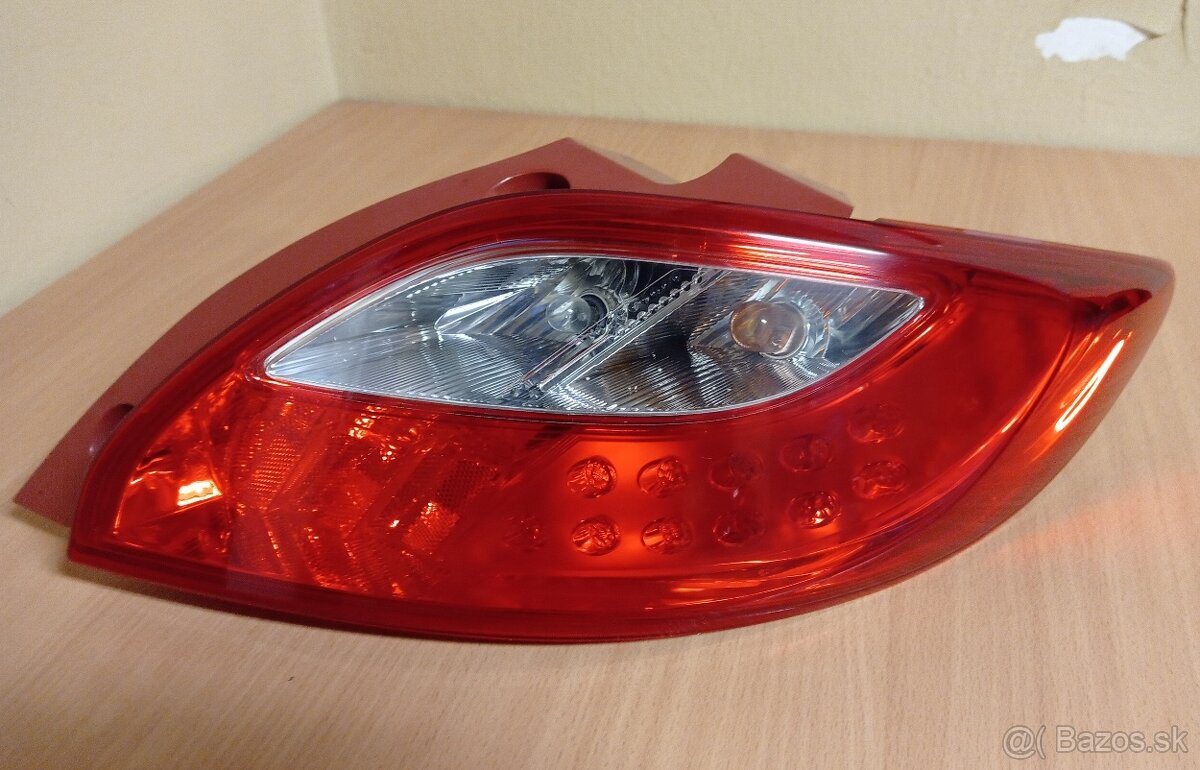 Zadné svetlá Mazda 2 DE - 2