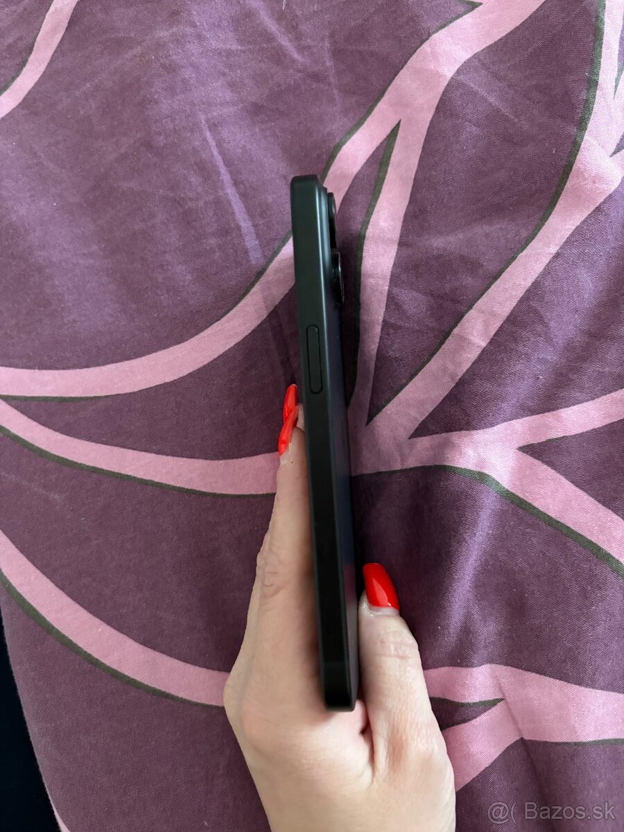 iPhone 15 - 2