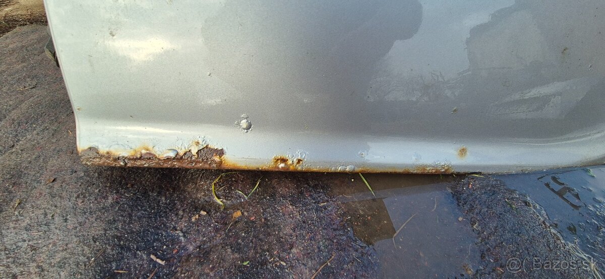Predám diely na BMW E46 combi to to - - 2