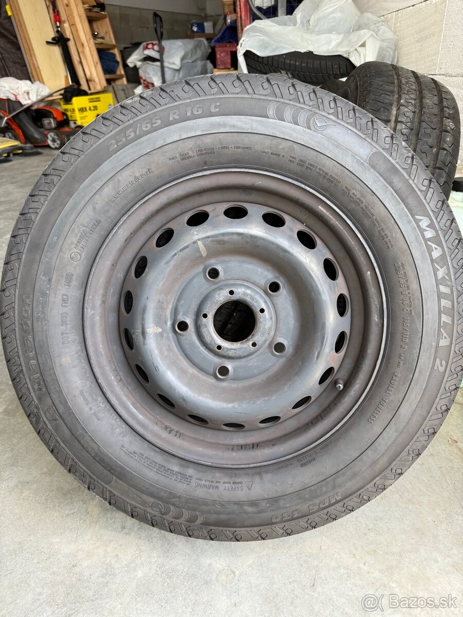 235/65 R16 C - 2