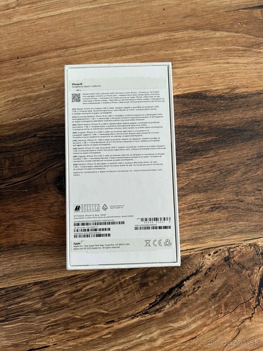 I Phone 15 blue - 2