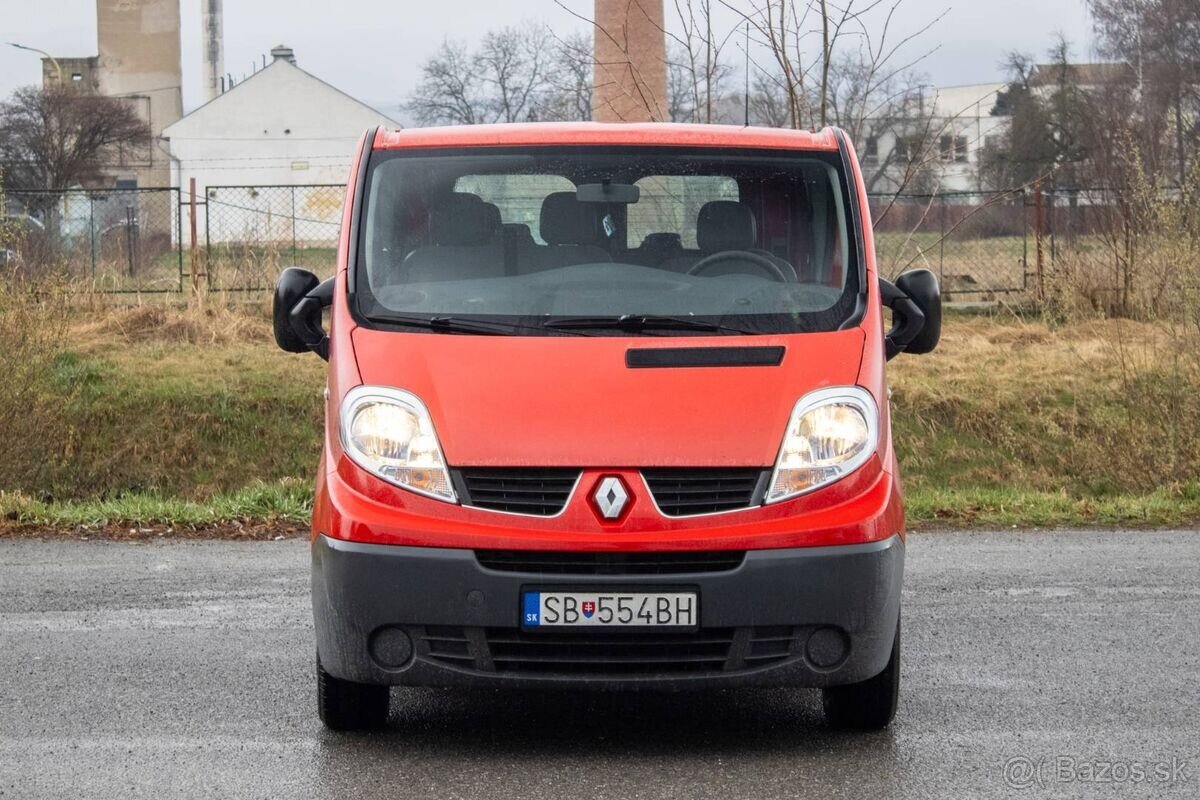 Renault Trafic 2.0 dCi 16V Passenger / 84kW / 2011 - 2