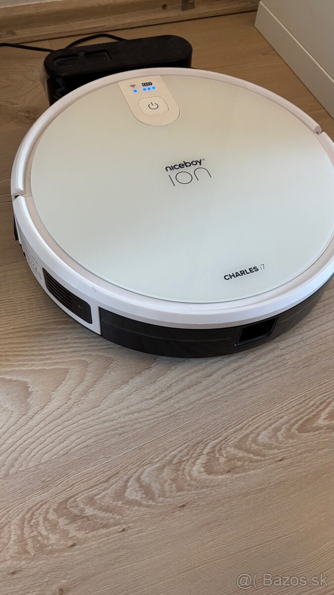Robotický vysávač Charles i7 Niceboy - 2