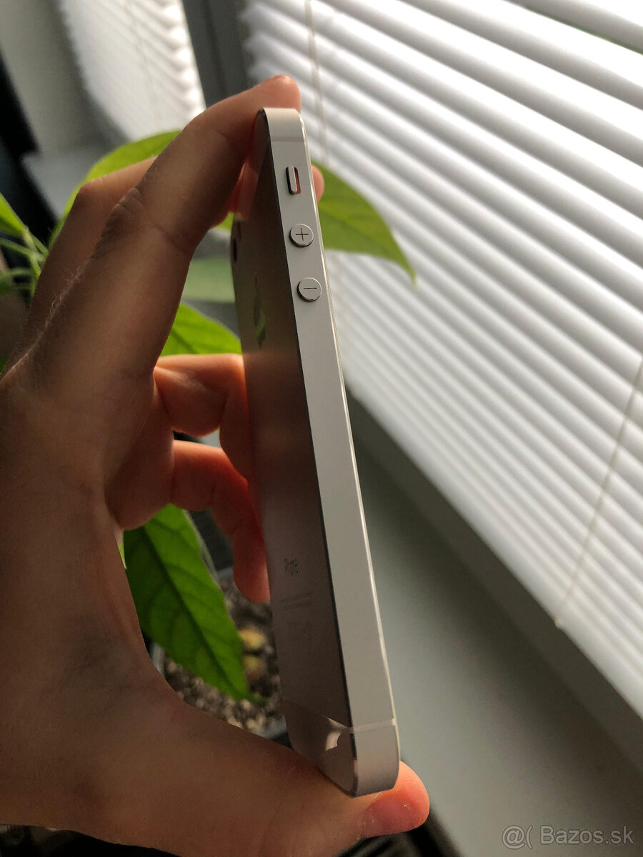 iPhone 5S Silver - 2