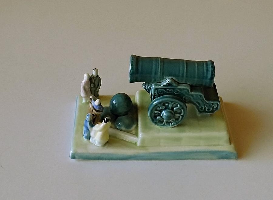 Cárske delo súsošie - majolika. - 2