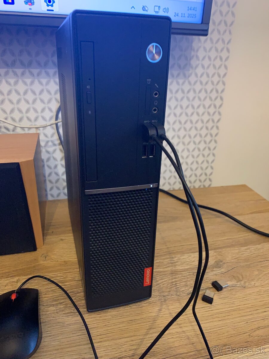PC Lenovo V520S - 2
