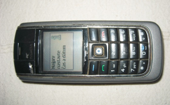 NOKIA 6021 s nabijackou a HF - 2