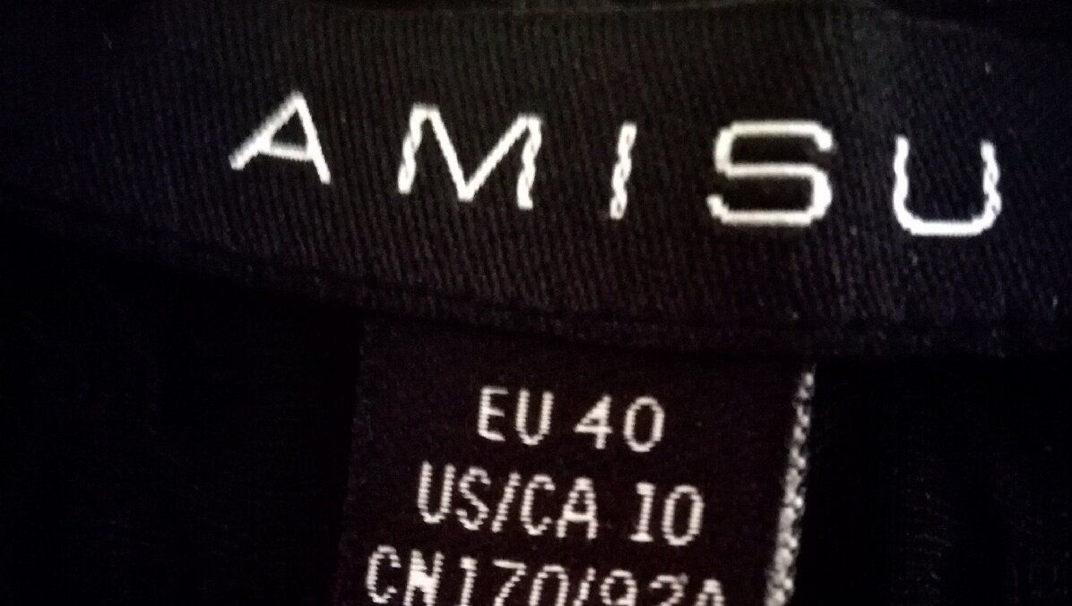 AMISU dámske čierne mini šaty z New Yorkeru - 2