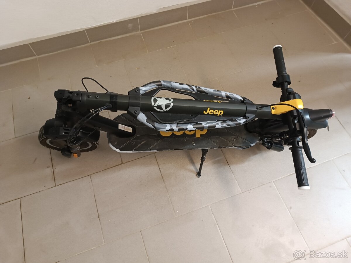 Jeep 2xe Urban Camou - 2