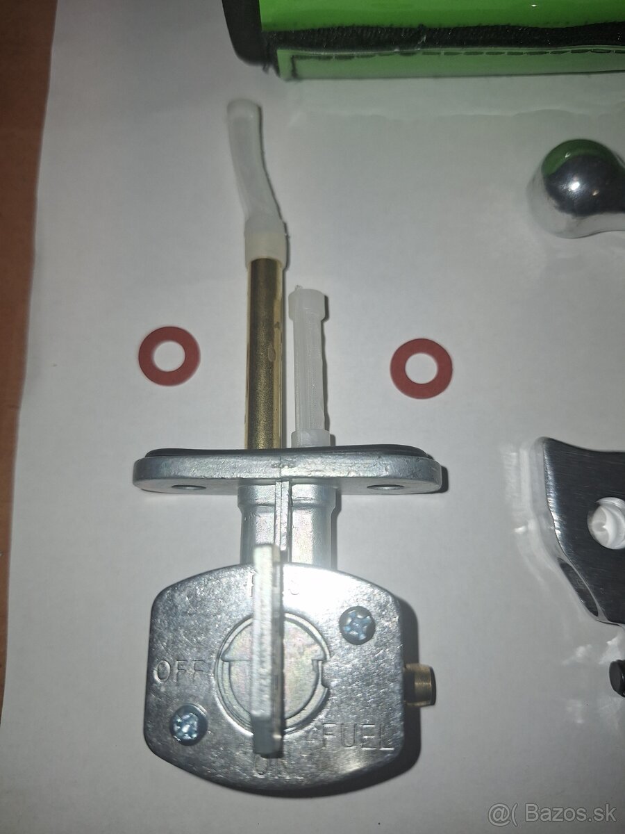 Uzáver nadrže Kawasaki - 2