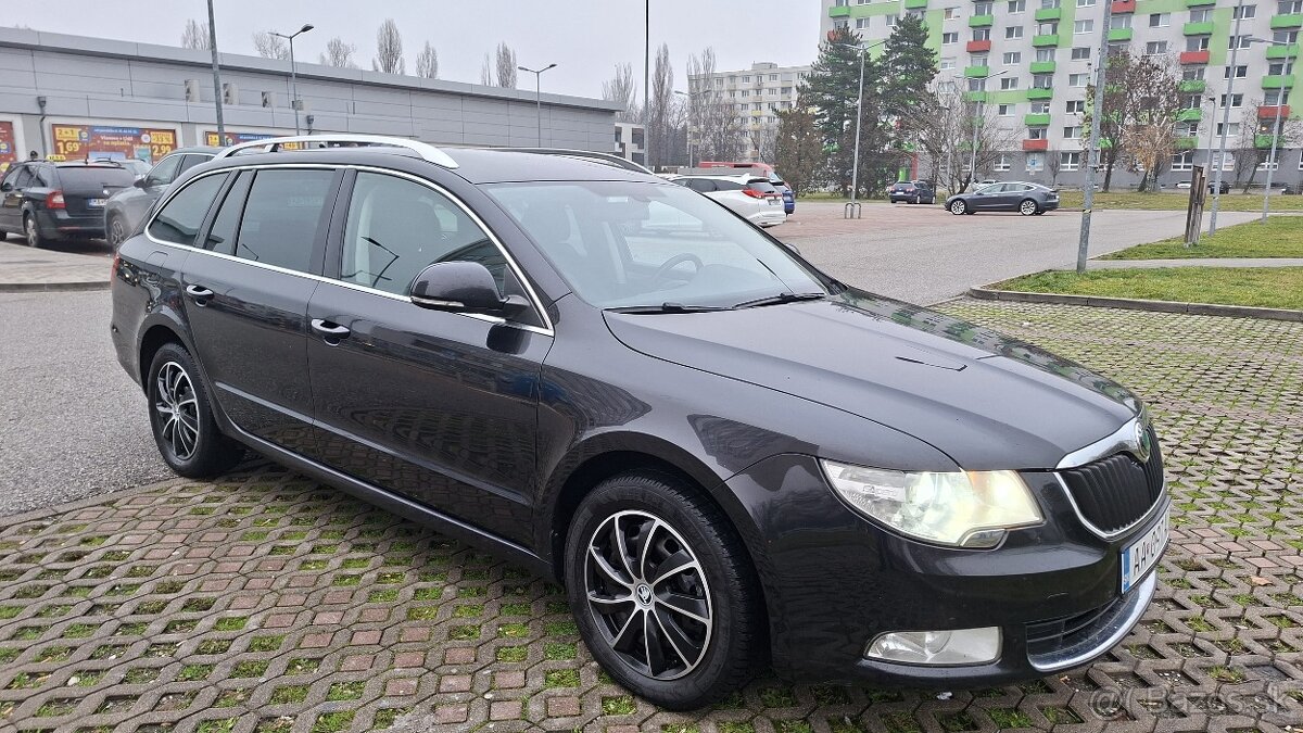 Škoda Superb Combi - 2
