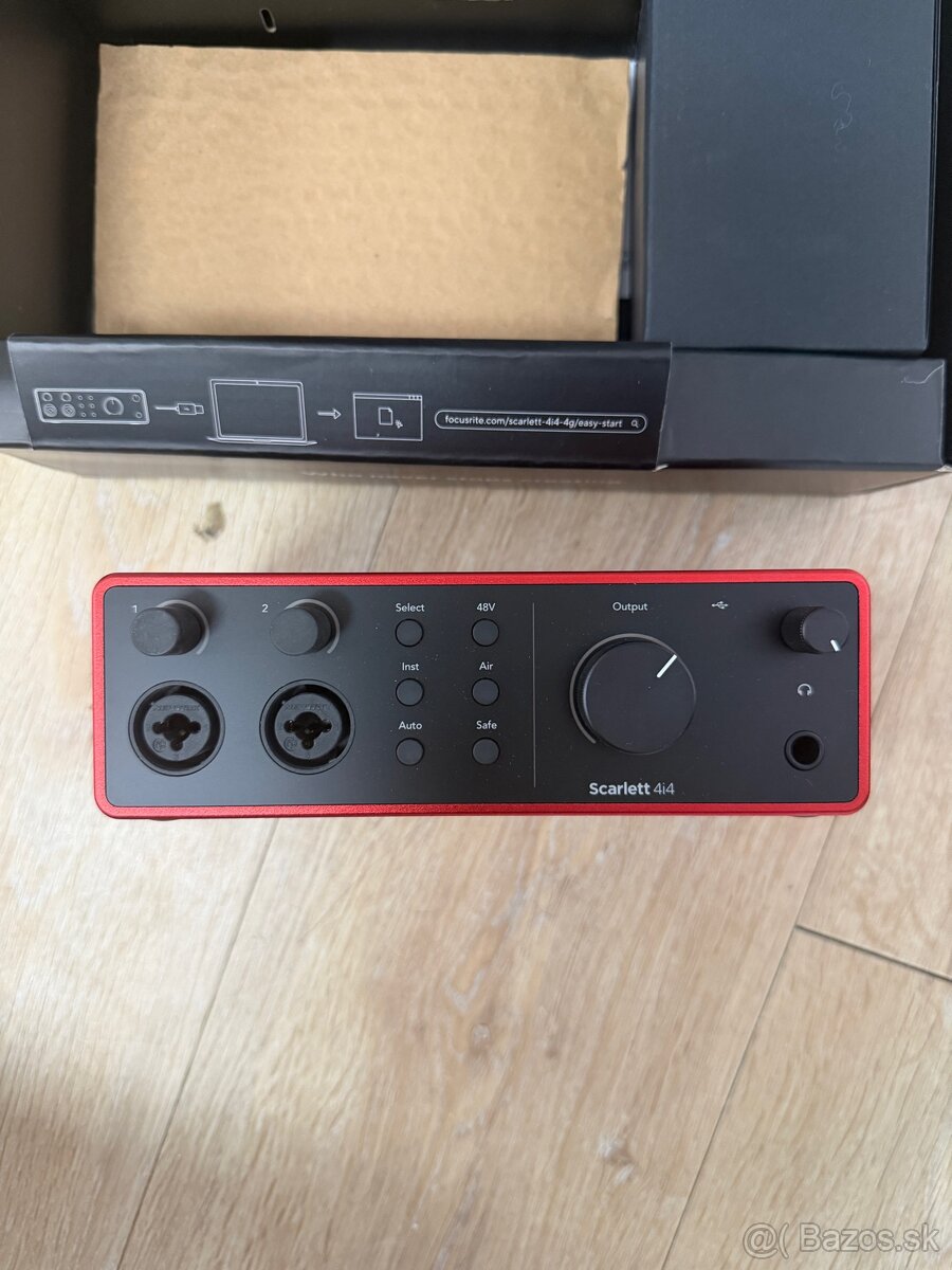Focusrite Scarlet 4i4 4th Gen NOVÁ - 2