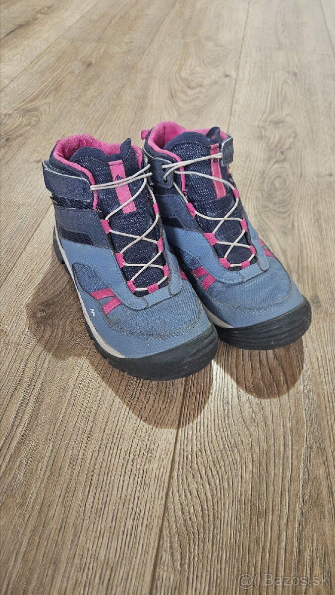 Turisticke topanky velkost 34 - 2