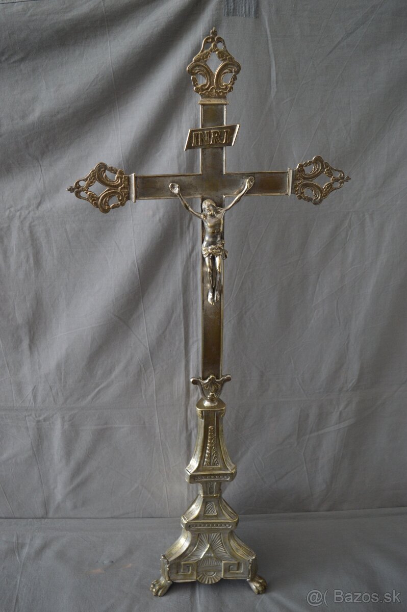 Oltárne svietniky s krížom - 2