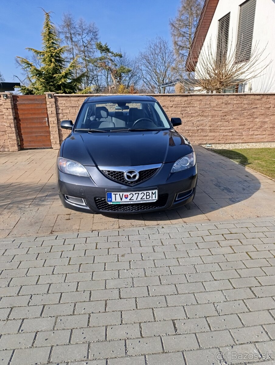 Mazda 3 sedan - 2