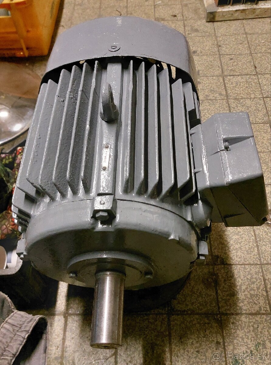 Motor 3kW 715ot/min - 2