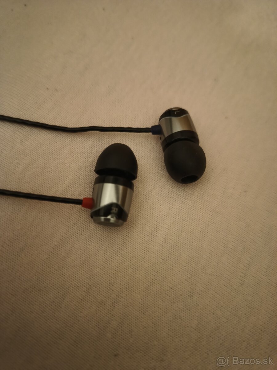 Slúchadlá do uší SoundMAGIC E10, Silver - 2