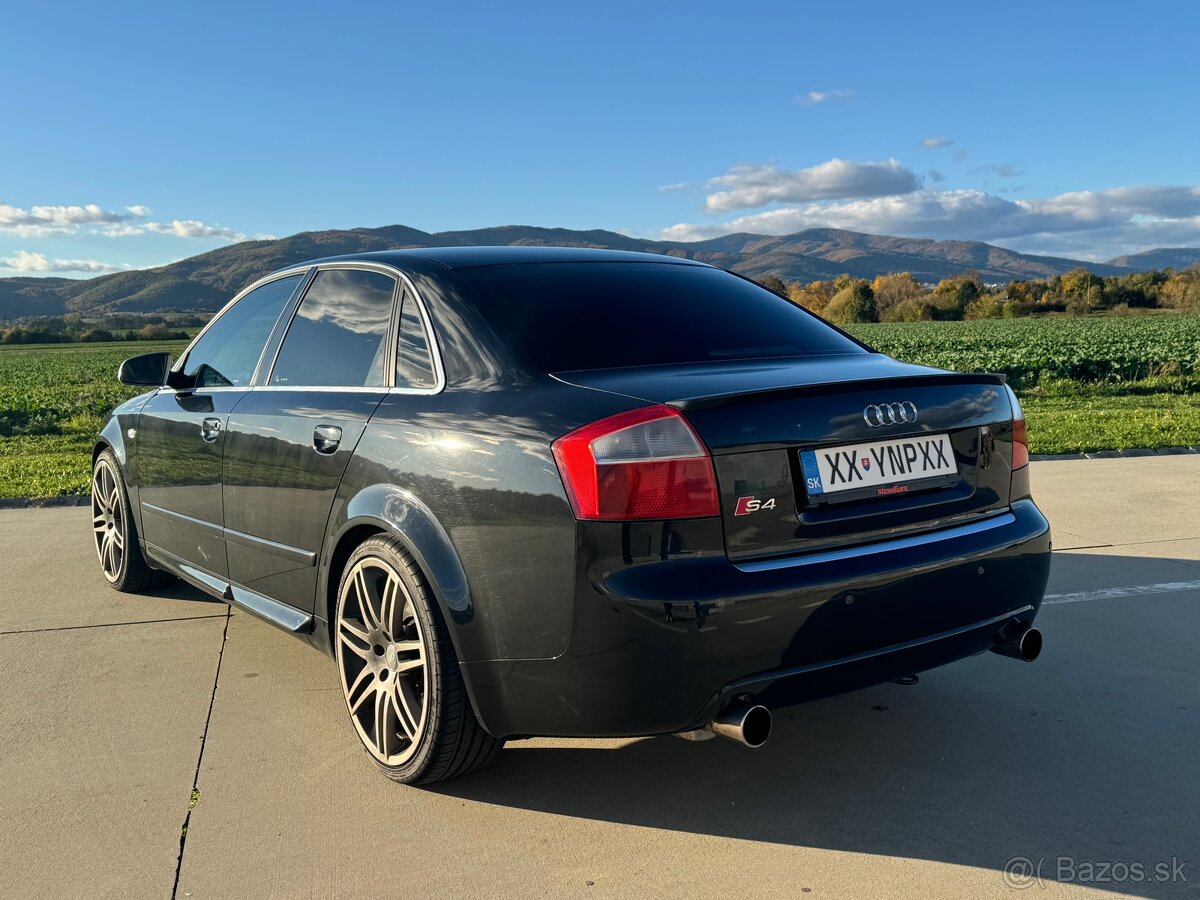 Audi s4 b6 v8 4.2 manuál - 2