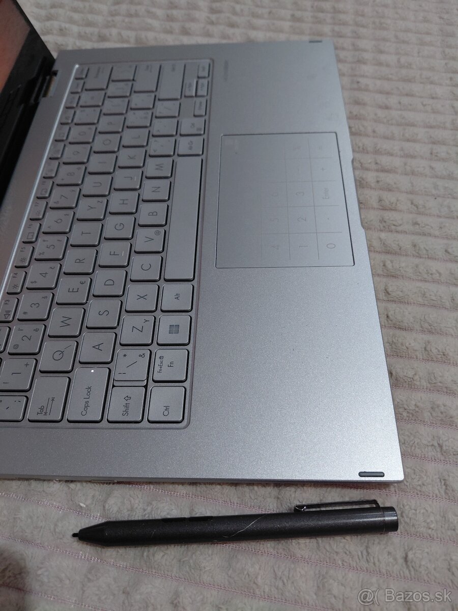 Notebook s dotykovou obrazovkou - 2