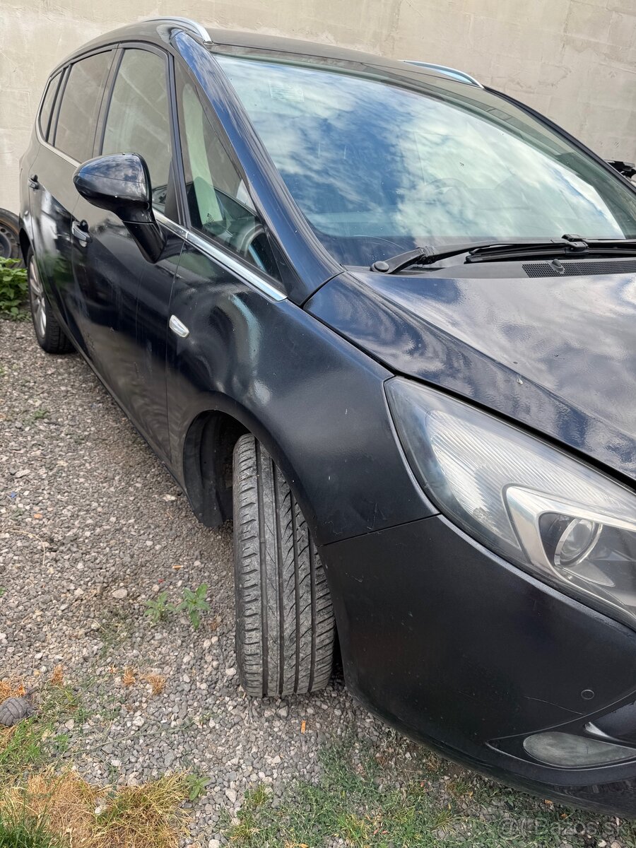 Opel zafira - 2