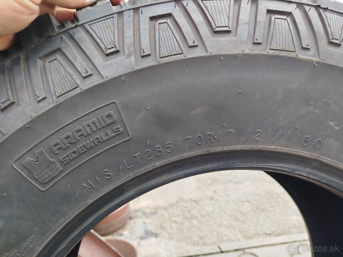 Nokian Rockproof 285/70R17